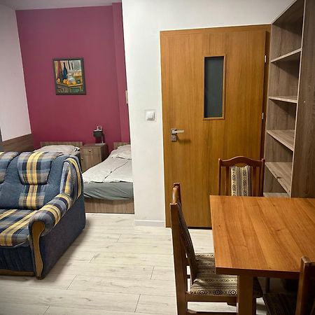 Hostel Sportowa Płońsk Kültér fotó