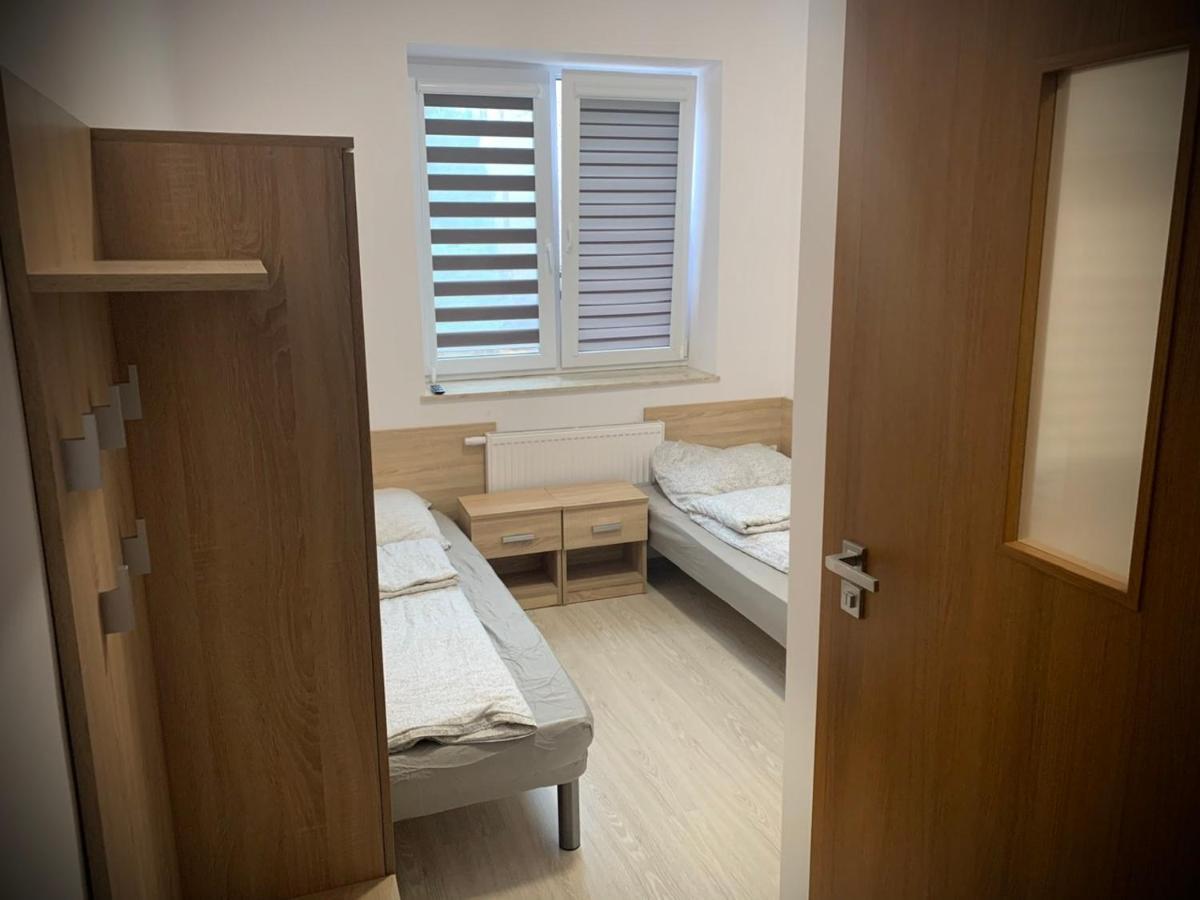 Hostel Sportowa Płońsk Kültér fotó