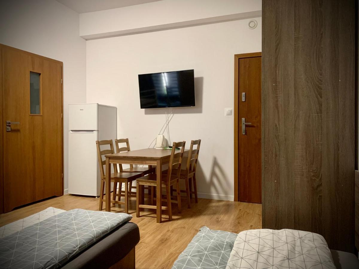Hostel Sportowa Płońsk Kültér fotó