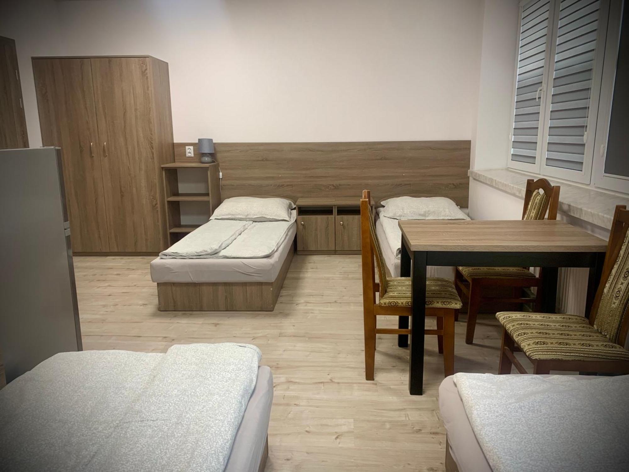 Hostel Sportowa Płońsk Szoba fotó