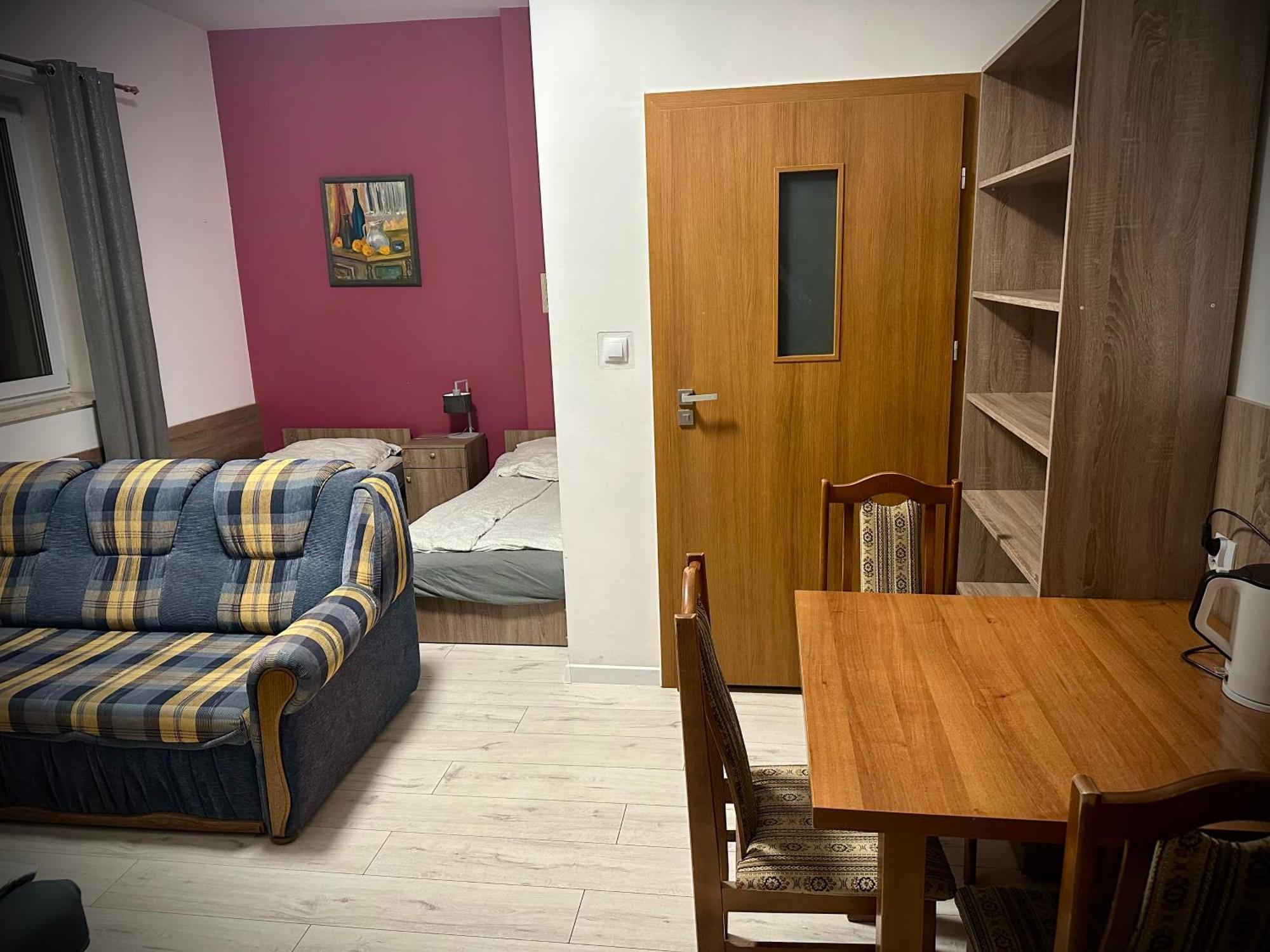 Hostel Sportowa Płońsk Kültér fotó